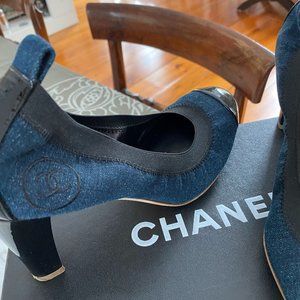 Chanel Denim and Patent Leather Pump